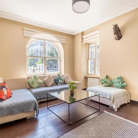 Stylish Flat, 3br, 2ba شقة
